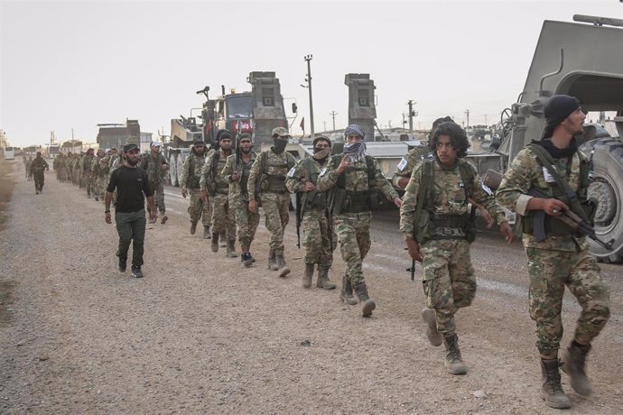 Soldados turcos en la frontera con Siria