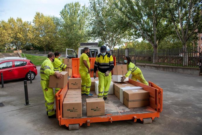 Repato de material de higiene en centros educativos