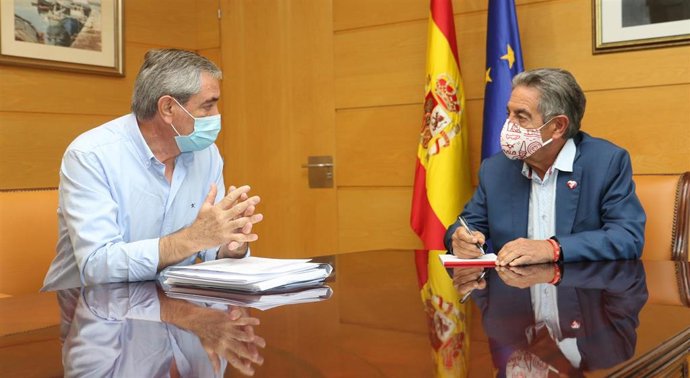 Despacho Del Presidenteel Presidente De Cantabria, Miguel Ángel Revilla, Recibe Al Alcalde De Suances, Andrés Ruiz Moya.1 Septiembre 2020