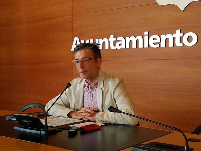 El concejal de PP, Pablo Santolalla en comparecencia de prensa