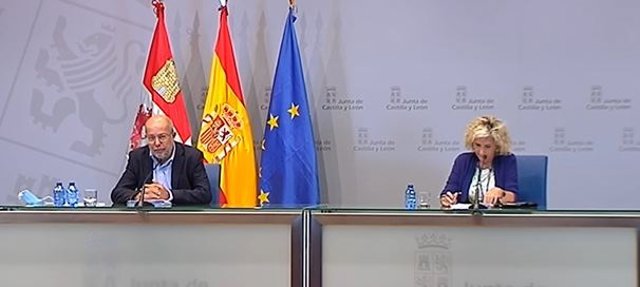 Igea y Casado, durante su comparecencia tras el Consejo Extraordinario de Gobierno.