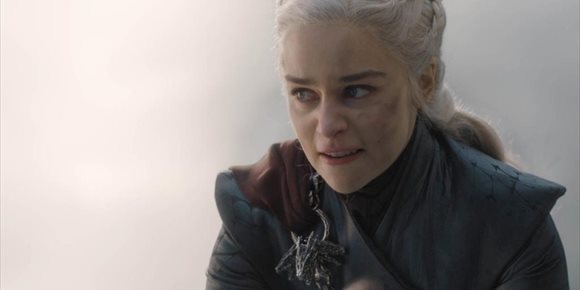 2. Emilia Clarke denuncia machismo en el set de Juego de tronos