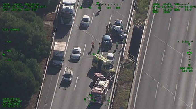 Un accidente en la autopista AP-7 a la altura de Gelida (Barcelona), en el que están implicados cuatro vehículos, deja retenciones en sentido sur y una persona herida leve. En Gelida (Barcelona), el 5 de agosto de 2020.