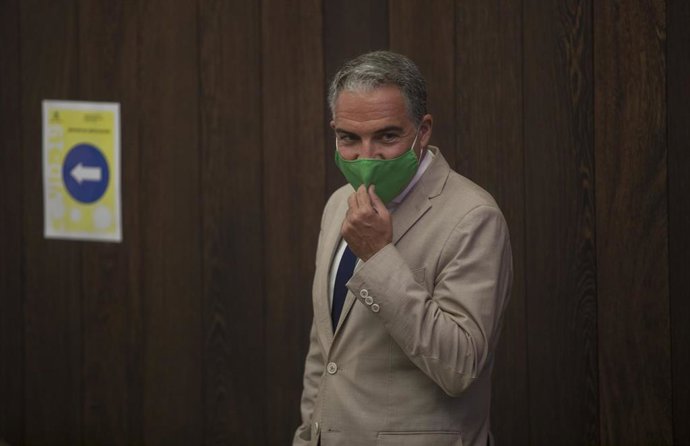 Rueda de prensa posterior a la reunión de Consejo de Gobierno de la Junta de Andalucía.En la imagen el consejero de la Presidencia, y portavoz del Gobierno, Elías Bendodo. En el Palacio de San Telmo, Sevilla (Andalucía, España), a 1 de septiembre de 202