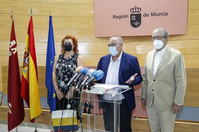 Rueda De Prensa Tercera Linea De Conciliacion Con Asociaciones De Familias