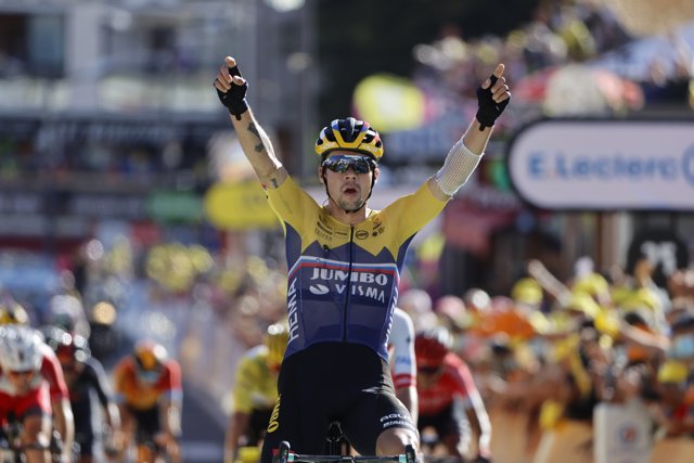 Primoz Roglic celebra su victoria en la cuarta etapa del Tour de Francia 2020 Photo: Pool/BELGA/dpa