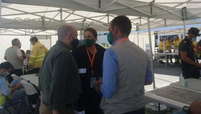 Julio Díaz, junto  a Carmen Crespo y Ángel Sánchez.