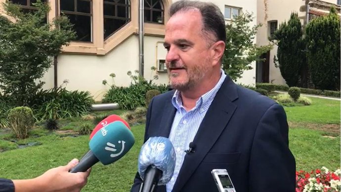 Carlos Iturgaiz, presidente del grupo parlamentario de PP+Cs