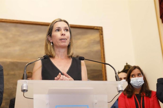 Mónica Martínez, exconcejal de Ciudadanos en el Ayuntamiento de A Coruña, al anunciarse su incorporación al Gobierno municipal de la socialista Inés Rey.