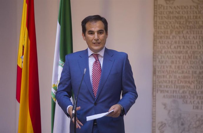 El portavoz del grupo parlamentario popular, José Antonio Nieto