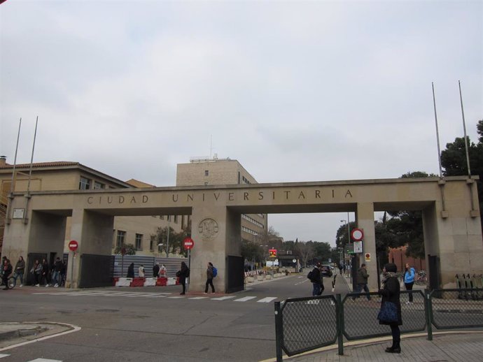 Entrada del Campus de San Francisco de la Universidad de Zaragoza