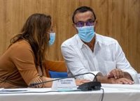 La Diputación asegura que se trabajará "codo con codo" para valorar los daños del incendio de Almonaster (Huelva)