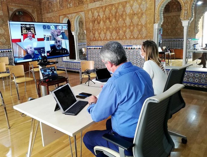 Sánchez y Belmonte en la reunión telemática sobre la evolución del covid-19 en Almería