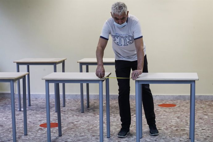Preparations for schools reopening in Rome