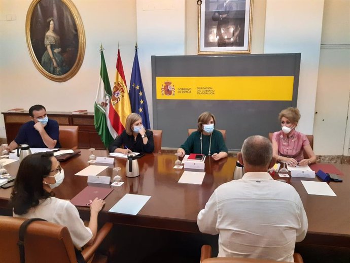 Reunión de la delegada del Gobierno en Andalucía, Sandra García, con los responsables de las unidades de violencia de género de las subdelegaciones del Gobierno.