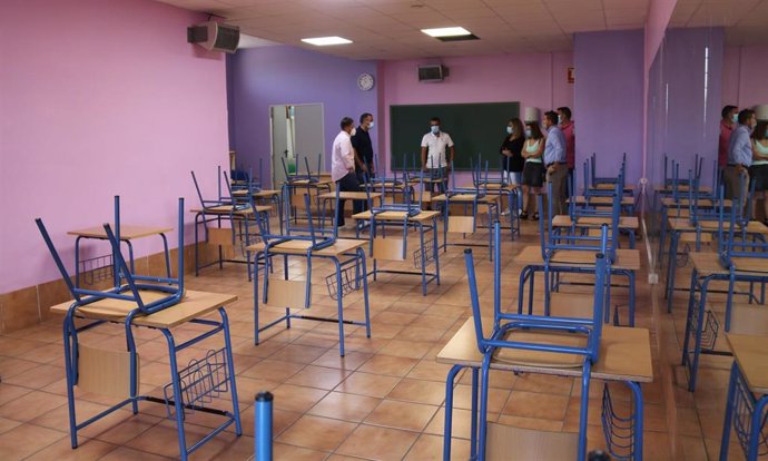Acondicionamiento de instalaciones municipales de Alhendín como aulas