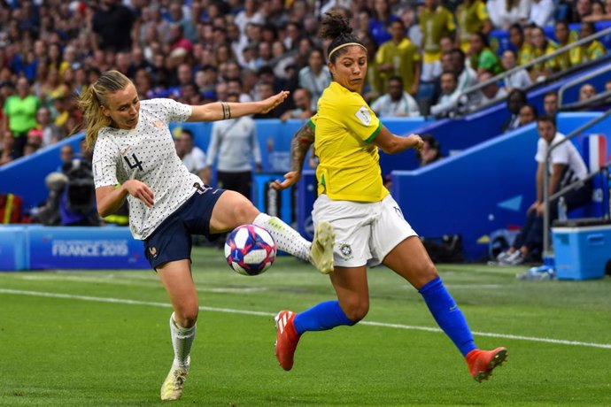 Fútbol.- La Confederación Brasileña de Fútbol iguala sus premios monetarios para