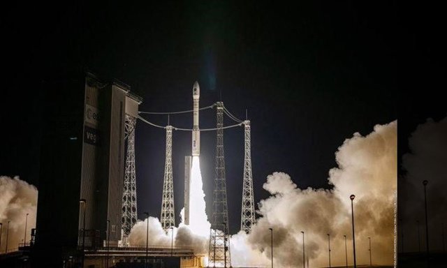 Lanzamiento del cohete Vega portando en su carga el UPMSat-2