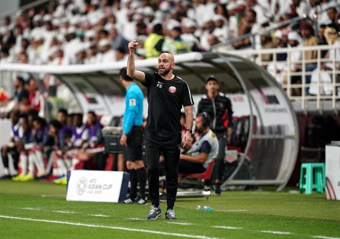 Félix Sánchez, seleccionador de Catar, da instrucciones durante la Copa de Asia 2019