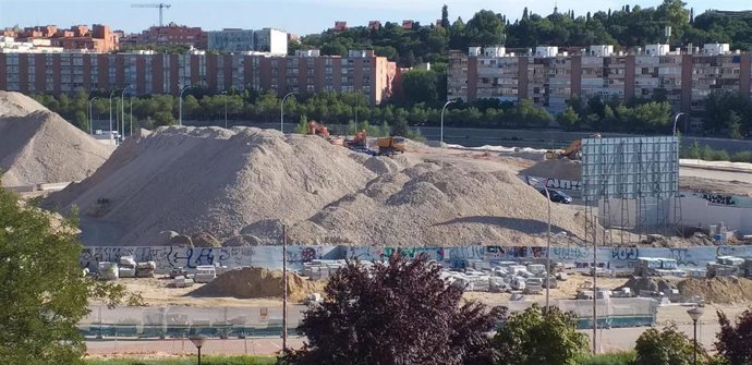Obras en el entorno del antiguo estadio Vicente Calderón de urbanización Mahou-Calderón