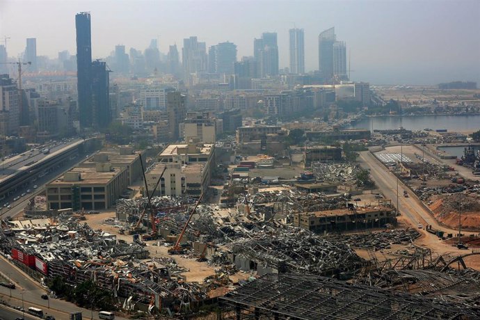 Almacenes destruidos en el puerto de Beirut