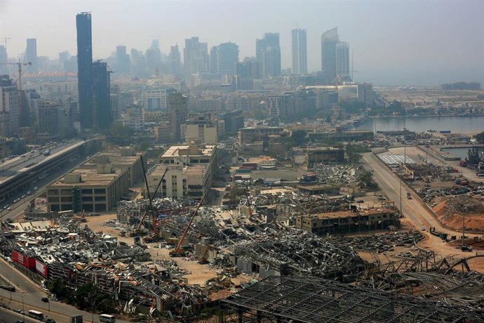 Almacenes destruidos en el puerto de Beirut