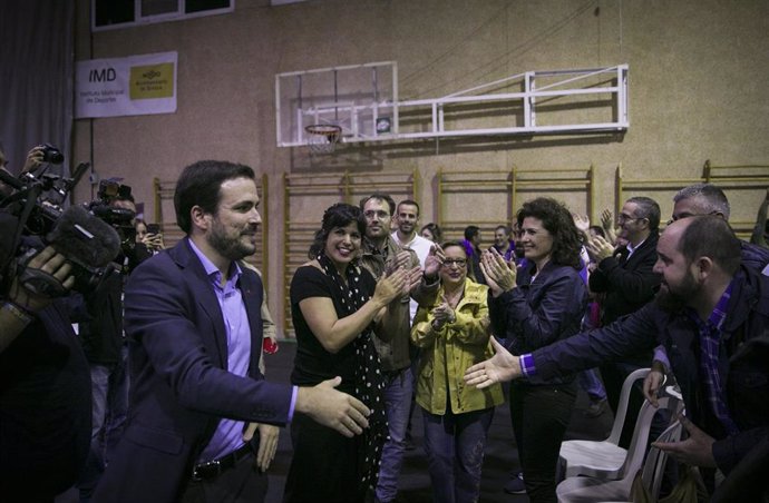 Acto público con la líder de Podemos Andalucía, Teresa Rodríguez y los coordinadores estatales y autonómicos de IU, Alberto Garzón y Toni Valero en Sevilla