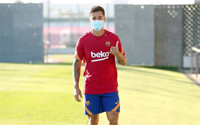 El jugador del FC Barcelona Philippe Coutinho, en su primer entrenamiento de la temporada 2020/21