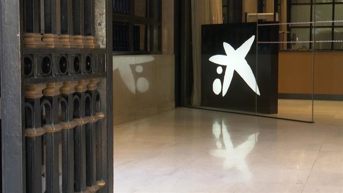 Imagen de la sede de Caixabank en Valncia