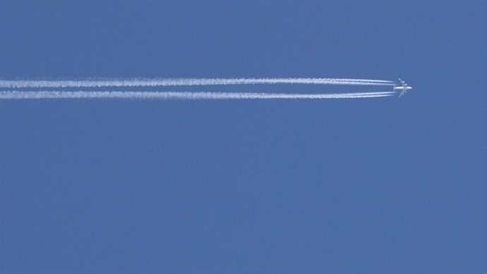 El transporte aéreo contribuye en un 3,5% al calentamiento global