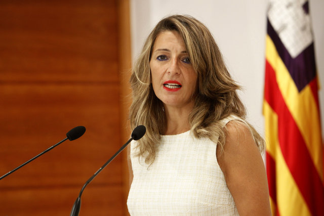 La ministra de Trabajo, Yolanda Díaz, en la rueda de prensa en Palma.