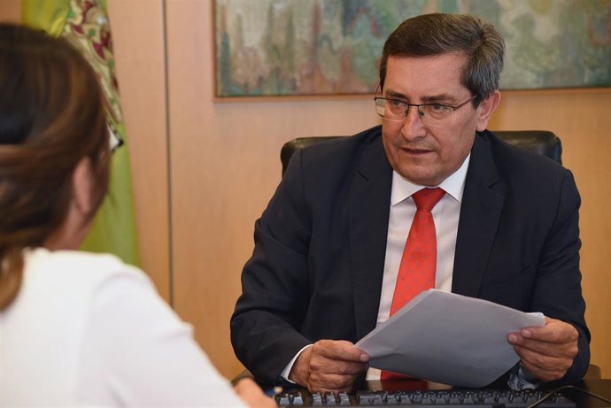 El presidente de la Diputación de Granada, José Entrena.