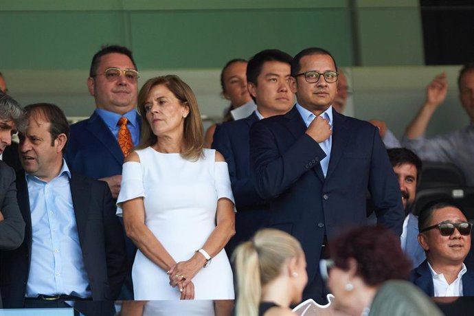 Ani Murthy en el palco del Estadio de Mestalla