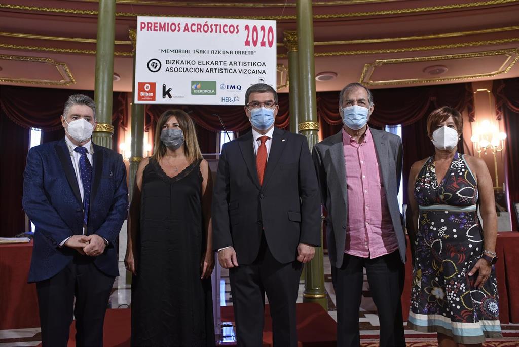 Los Acrosticos Premian La Labor Social Y Cultural Por Bilbao De Aburto Y Los Actores Maribel Salas Y Ramon Barea