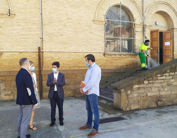 El alcalde de Huesca pide responsabilidad en el regreso a la nueva normalidad y asegura que los colegios son seguros.