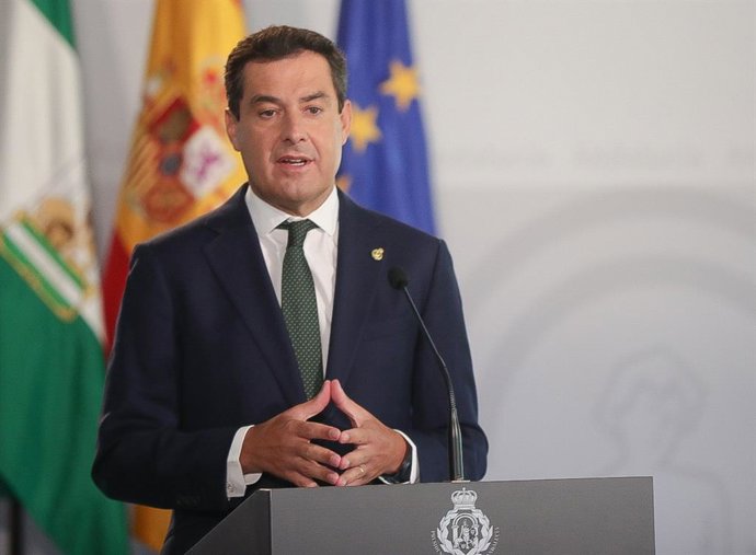 El presidente de la Junta, Juanma Moreno, comparece en rueda de prensa tras participar por vía telemática en la reunión de la Conferencia de Presidentes a 4 de septiembre de 2020