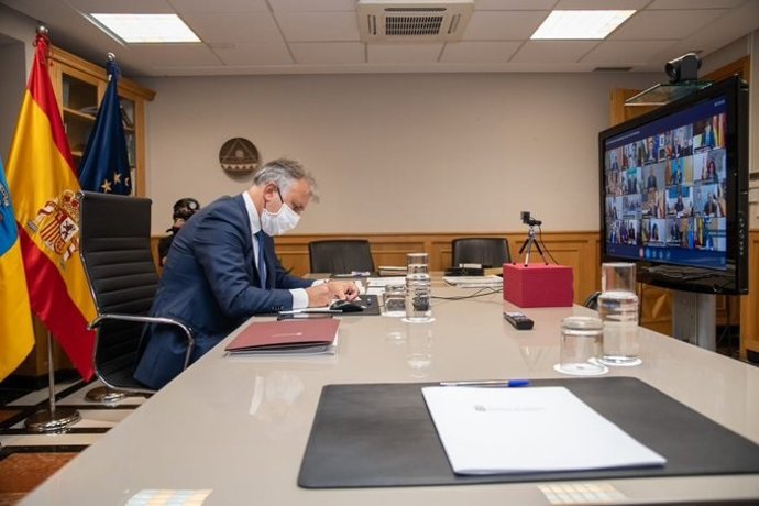 El presidente de Canarias, Ángel Víctor Torres, este viernes durante la conferencia de presidentes
