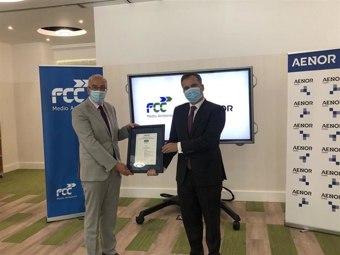 Jordi Payet, director general de FCC Medio Ambiente, y Rafael García Meiro, consejero delegado de Aenor