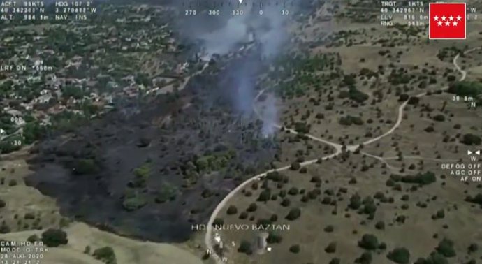 Declarado un incendio cercano a la urbanización Eurovillas de Villar del Olmo (Madrid)