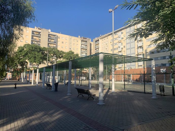El Ayuntamiento de Huelva embellece las plazas de Nueva Huelva