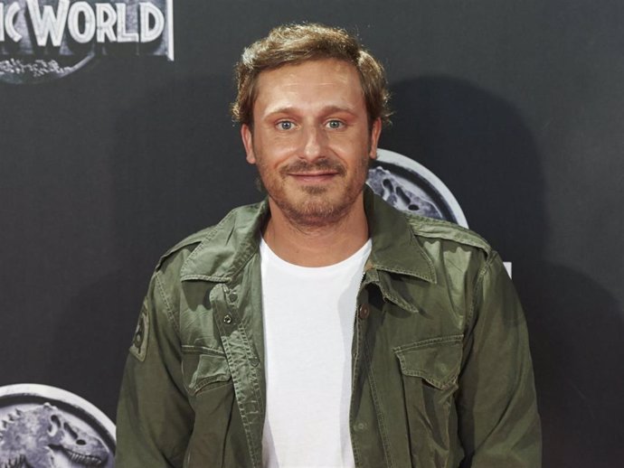 Spanish singer Juan Pena attends the "Jurassic World" premiere at the Capitol Cinema on June 11, 2015 in Madrid, Spain.