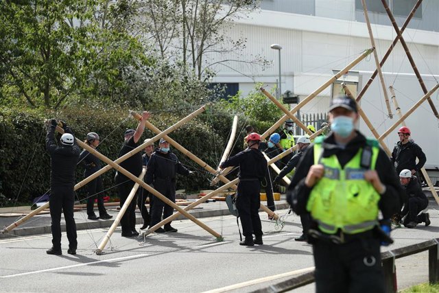 Bloqueo de imprentas por activistas de Extinction Rebellión en Reino Unido