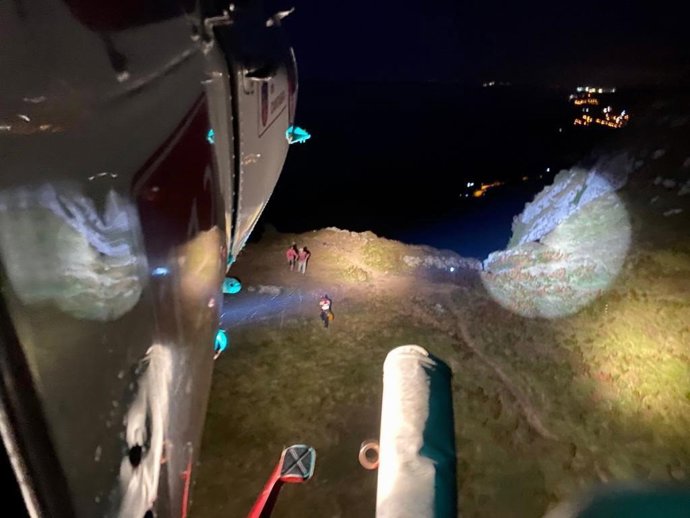 Evacuada en helicóptero una joven de Madrid de la ruta de los Ojos del Diablo