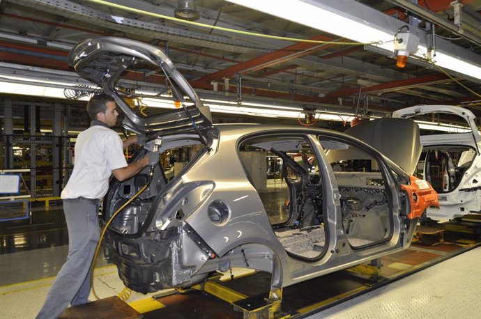 La planta de Opel/PSA de Figueruelas contratará a  200 trabajadores eventurales a tiempo parcial.