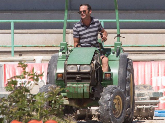 El hijo de José Bono y Ana Rodríguez ha mostrado en la hípica su lado más cercano y natural