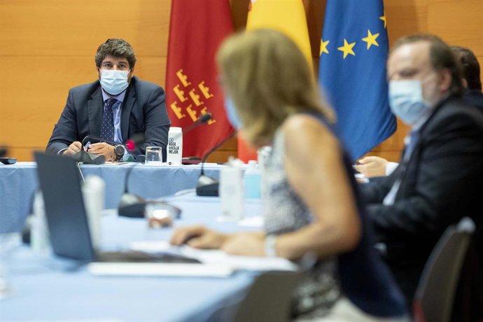 El jefe del Ejecutivo regional, Fernando López Miras, presidió hoy la reunión del Comité de Seguimiento Covid-19