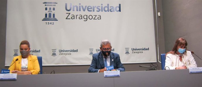 Rueda de prensa de Maru Díaz, José Antonio Mayoral y Sira Repollés