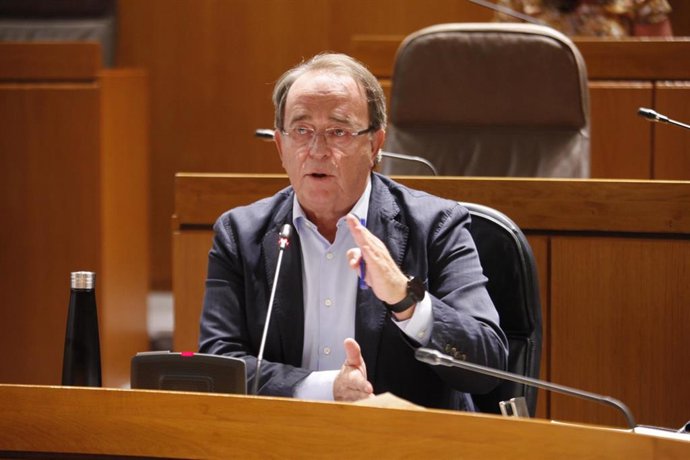 El consejero de Hacienda, Carlos Pérez Anadón.