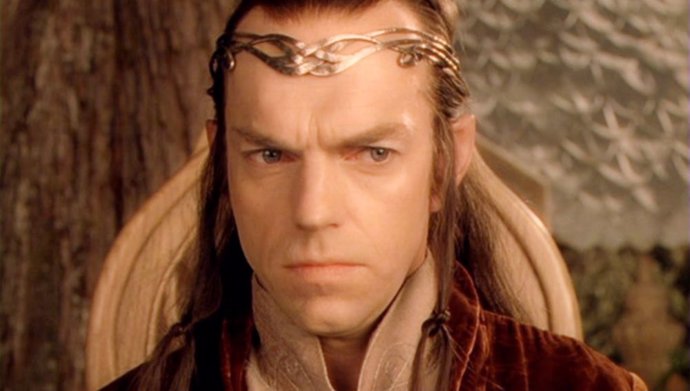 Hugo Weaving es Elrond en la trilogía de El señor de los anillos