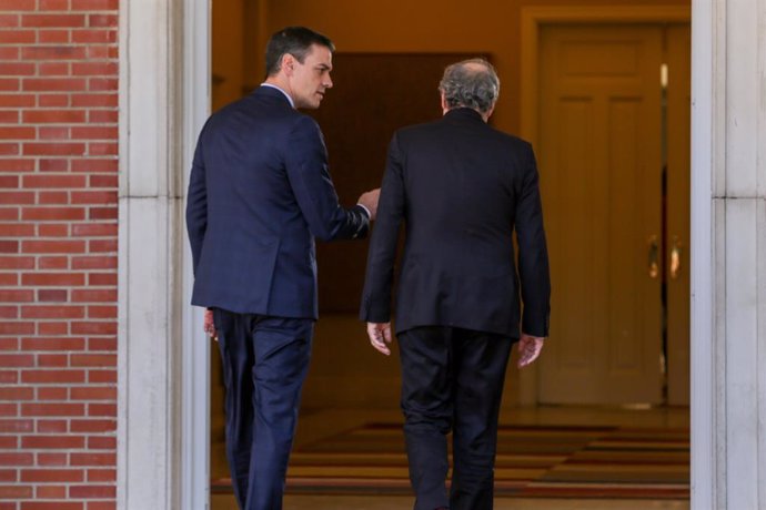 El president del Govern, Pedro Sánchez, rep a la resident de la Generalitat, Quim Torra, per a la primera reunió de la taula de dileg entre el Govern d'Espanya i el Govern de Catalunya, Palau de la Moncloa, a 26 de febrer de 2020.